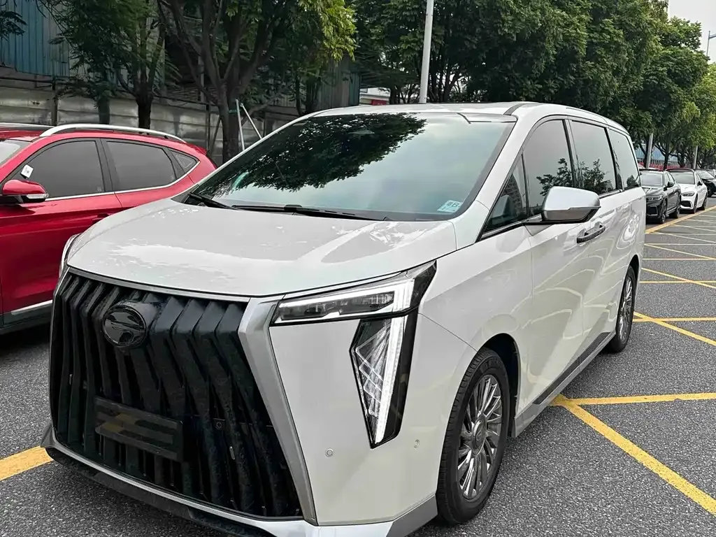GAC Motor Trumpchi M8 — фото 1