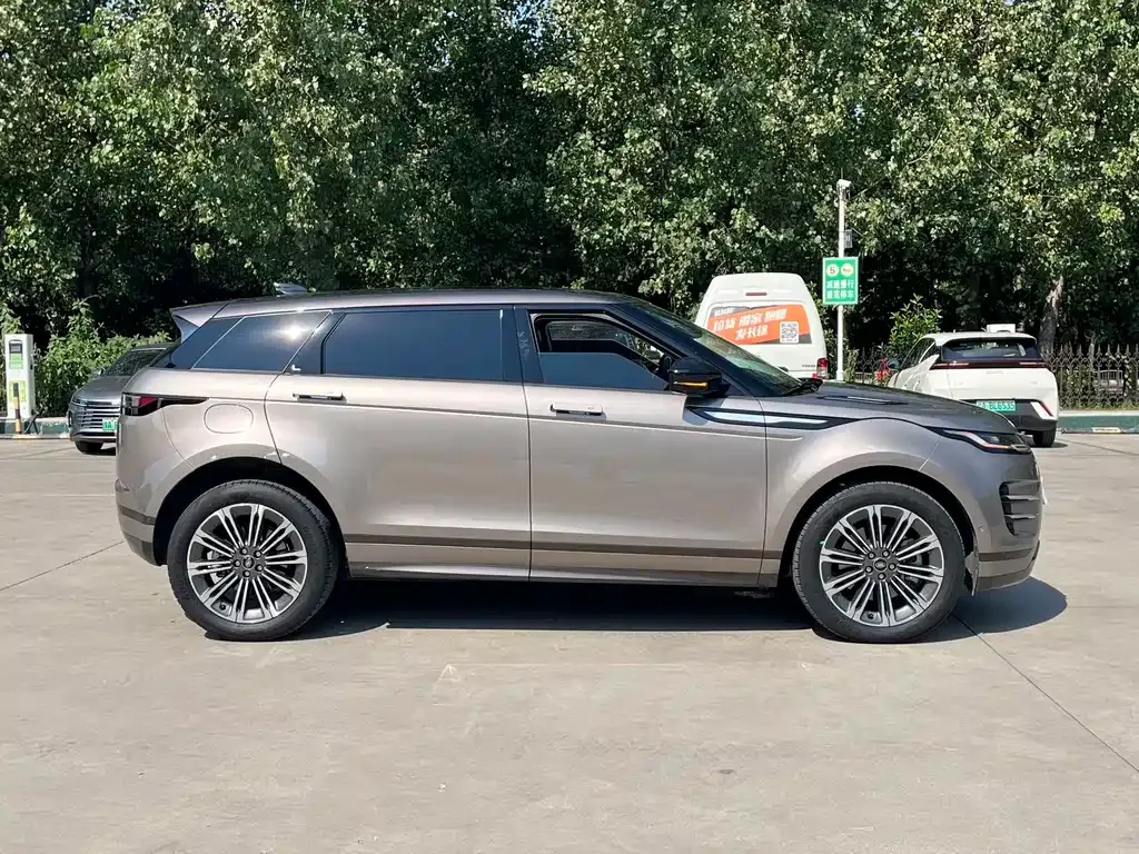 Land Rover Evoque — фото 9