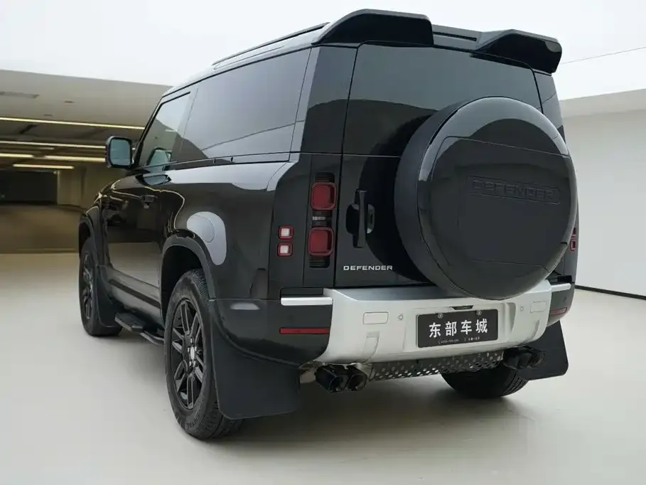 Land Rover Defender — фото 10