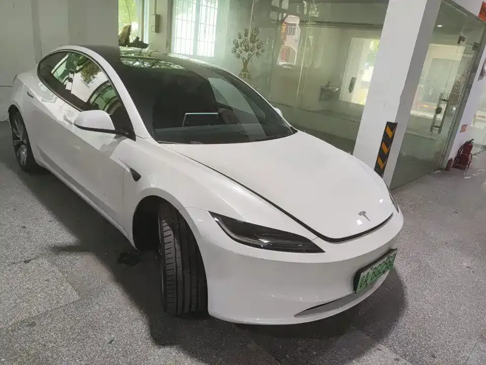 Tesla Model 3 — фото 6