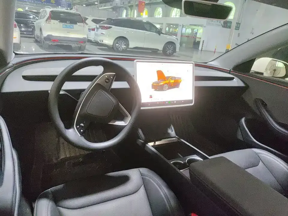 Tesla Model 3 — фото 3
