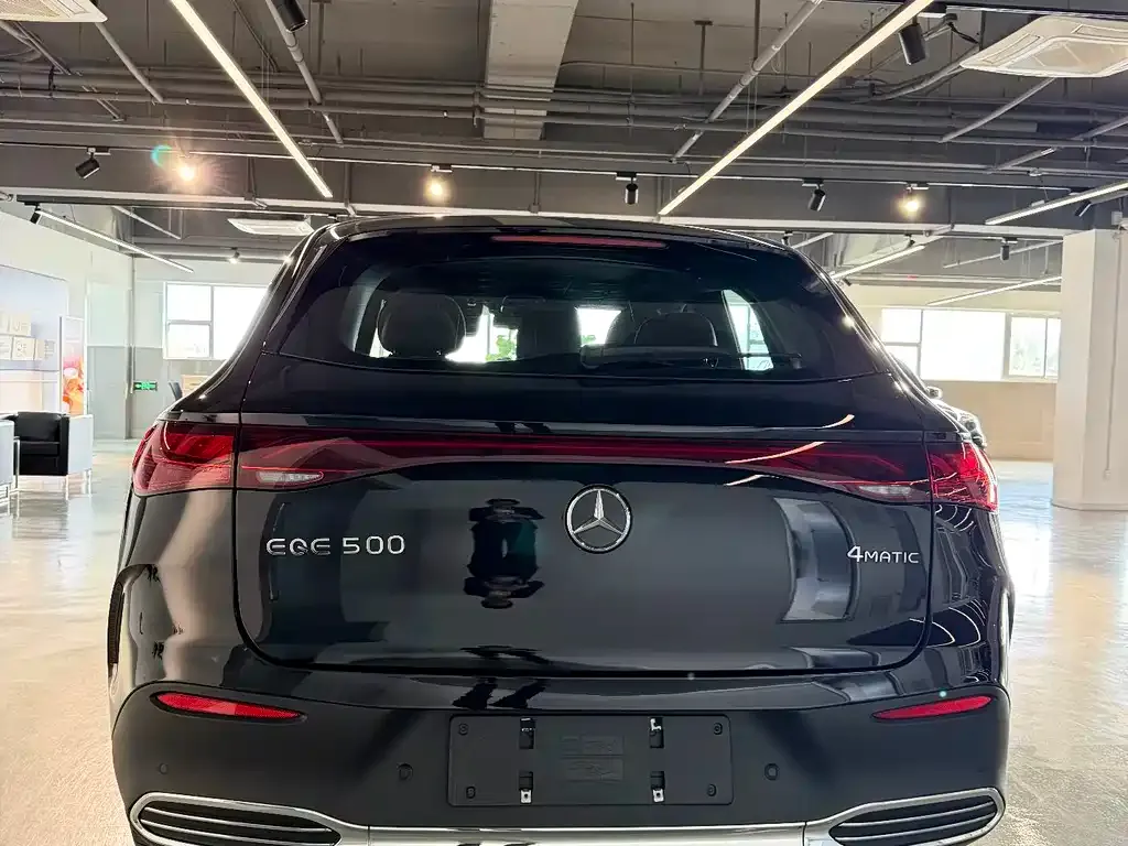 Mercedes-Benz EQE SUV — фото 2