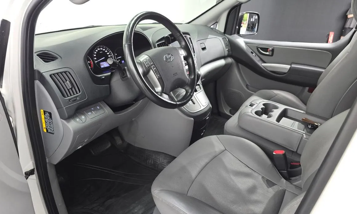 Hyundai Starex — фото 10