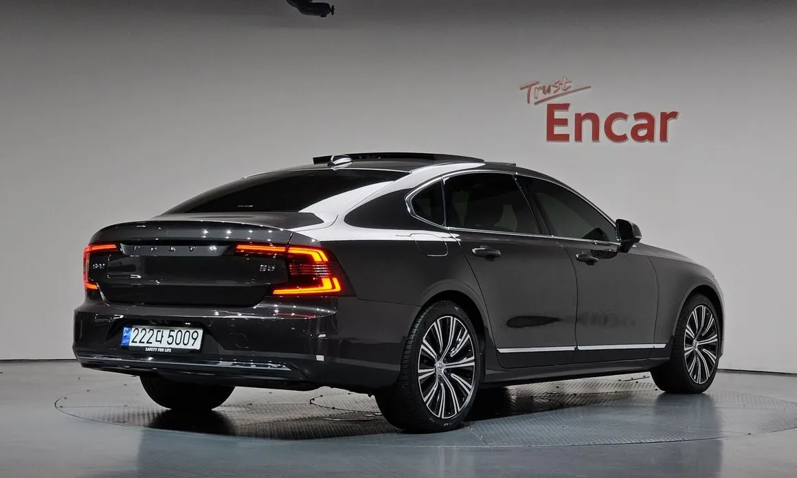 Volvo S90 — фото 4