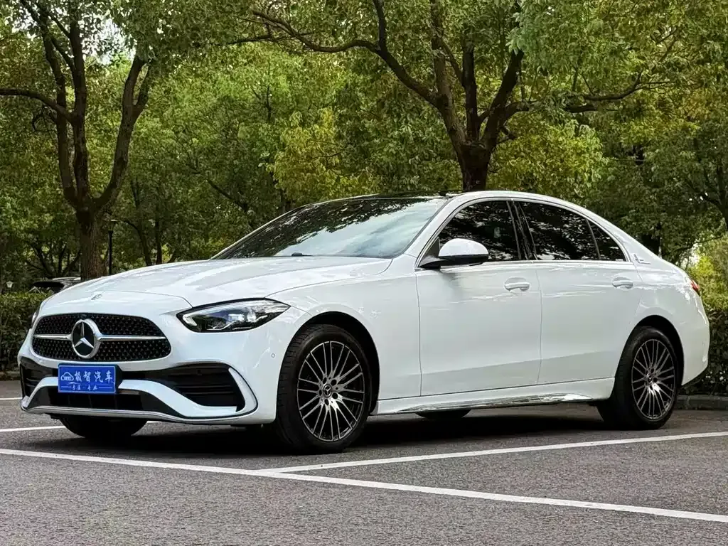 Mercedes-Benz C-Class — фото 1