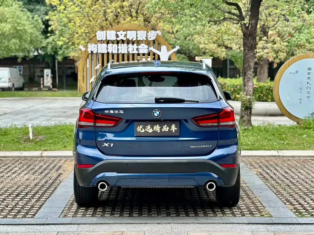 BMW X1 — фото 4