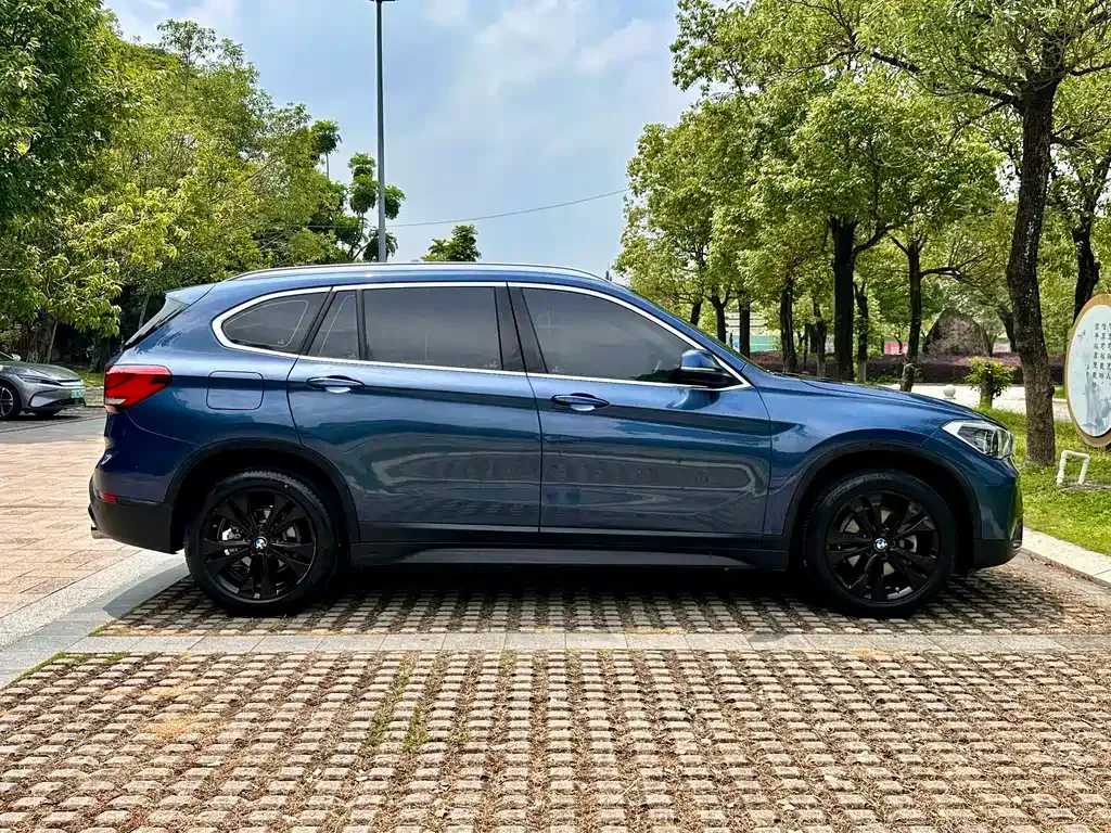 BMW X1 — фото 7