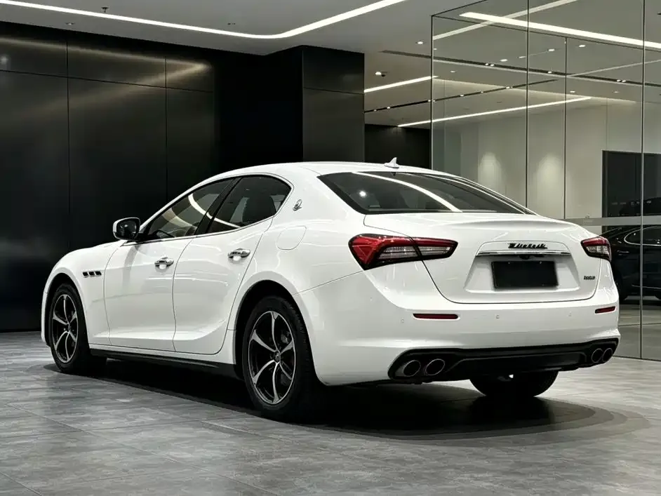 Maserati Ghibli — фото 5