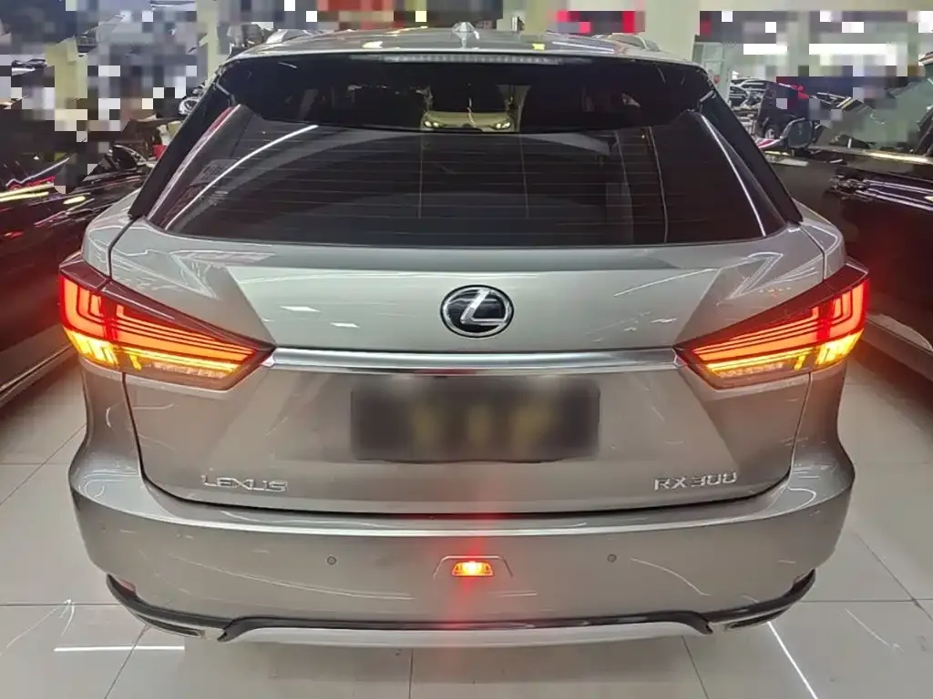 Lexus RX — фото 8