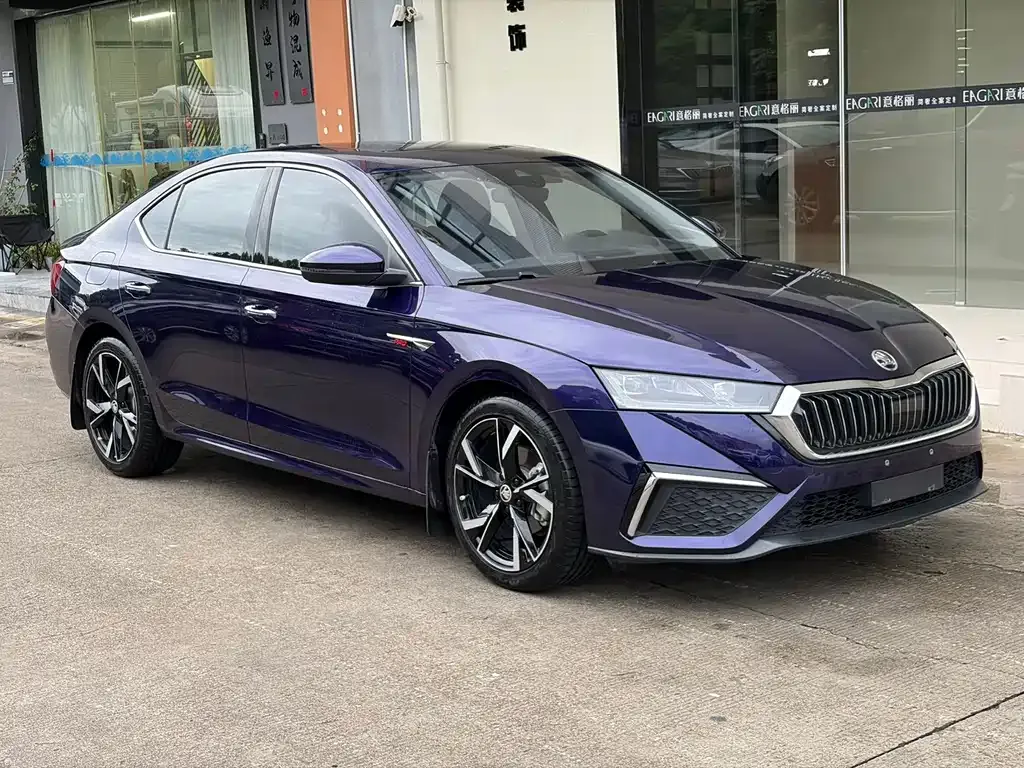 Skoda Octavia — фото 8
