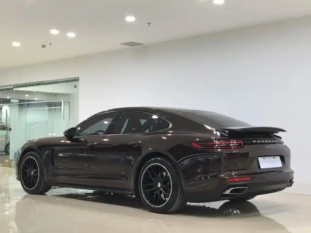 Porsche Panamera — фото 10
