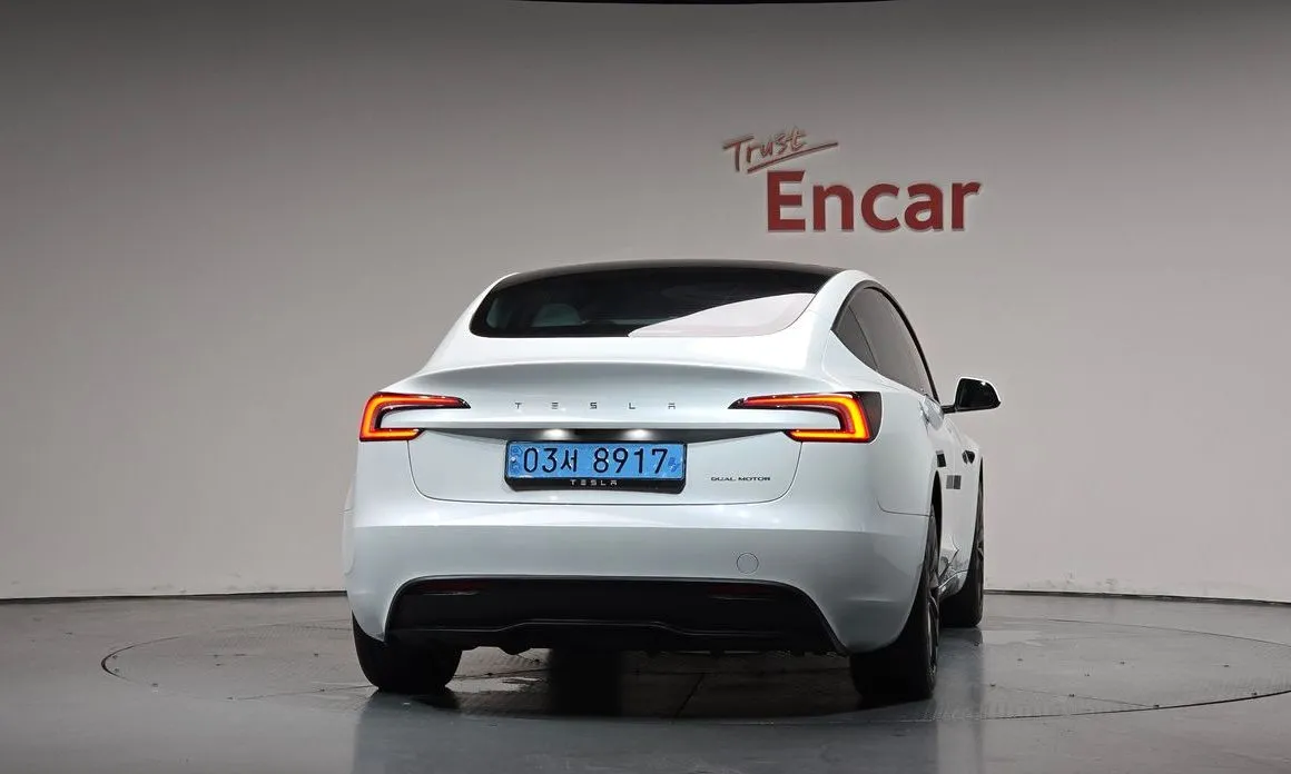 Tesla Model 3 — фото 2
