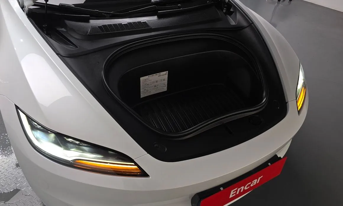 Tesla Model 3 — фото 4