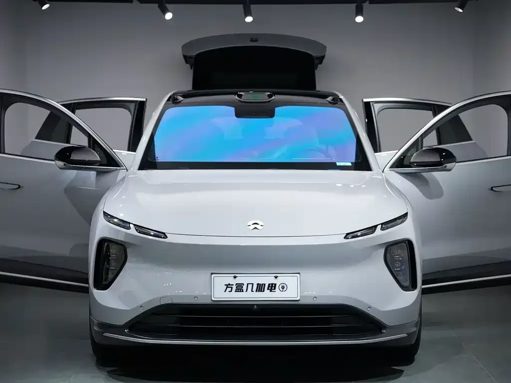 NIO EC6 — фото 8