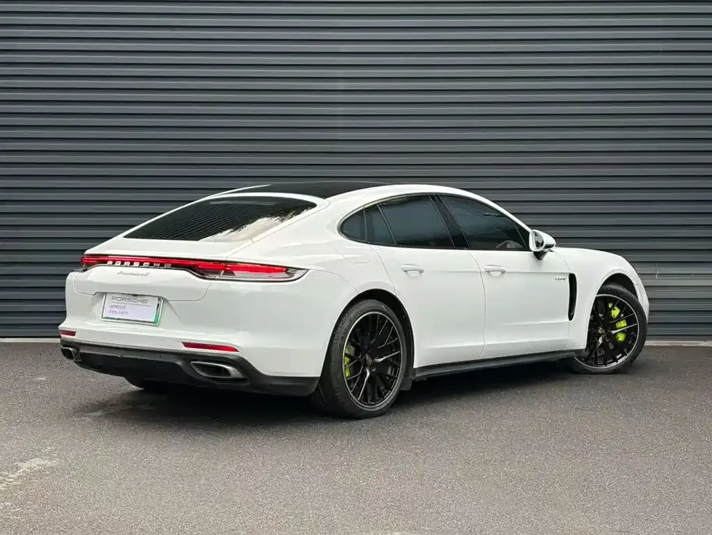 Porsche Panamera Hybrid — фото 10