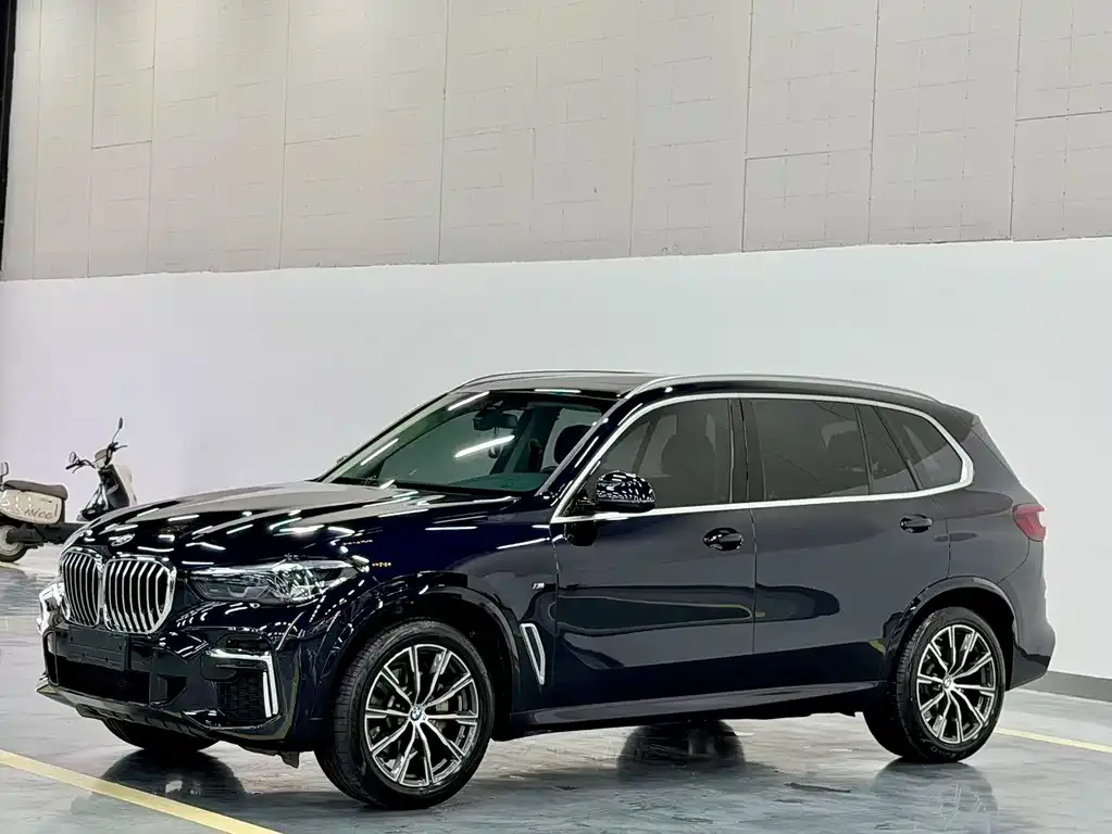 BMW X5 — фото 1
