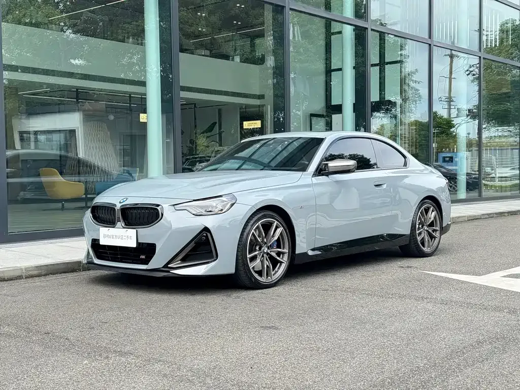 BMW M240i — фото 1