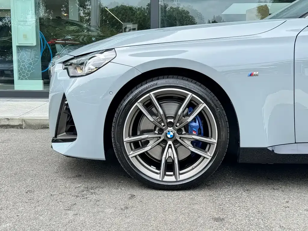 BMW M240i — фото 2