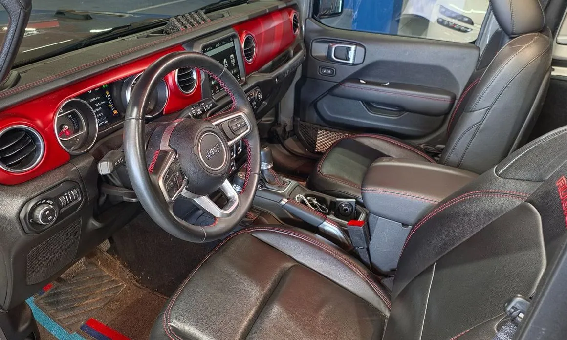 Jeep Wrangler — фото 8