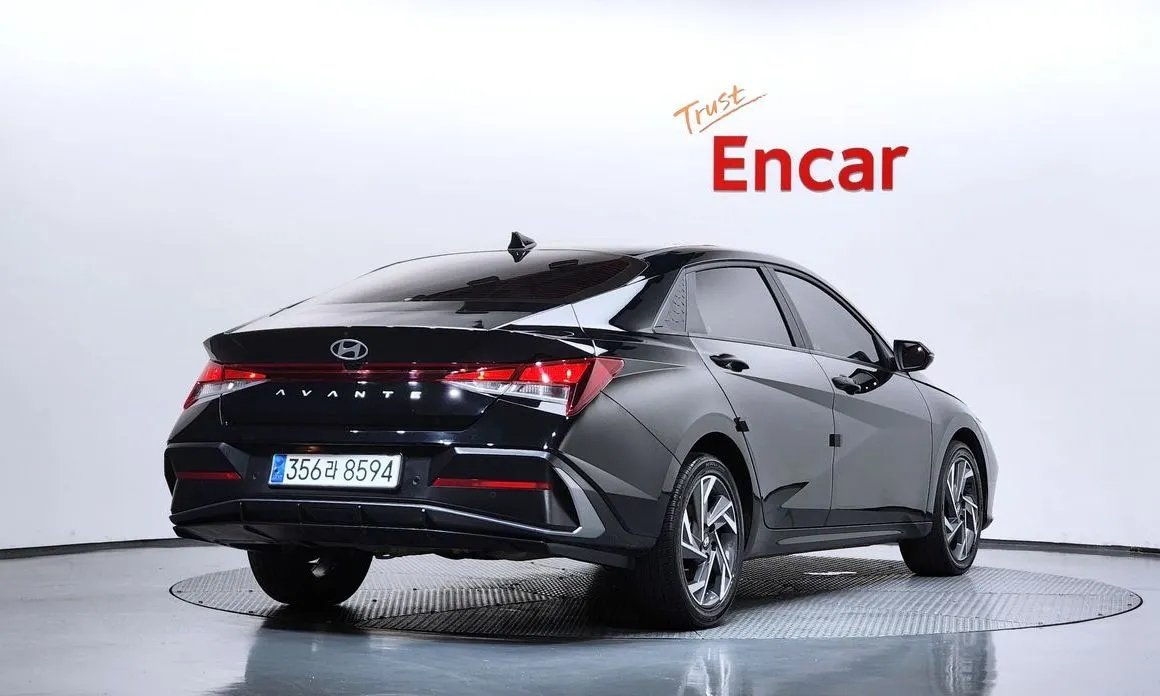 Hyundai AVANTE — фото 5