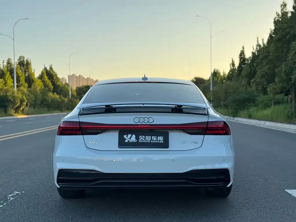 Audi A7 — фото 8