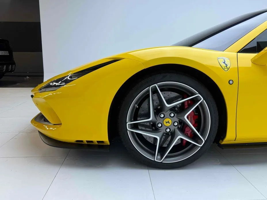 Ferrari F8 — фото 4