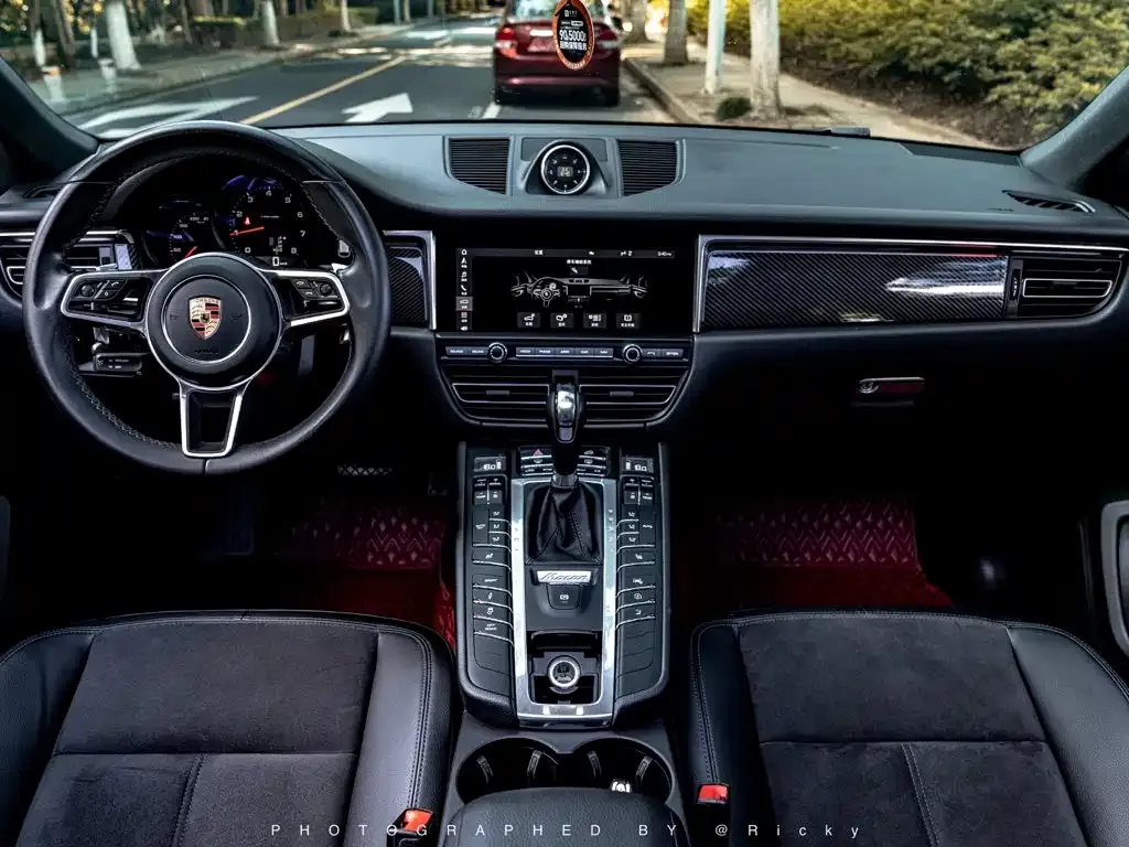 Porsche Macan — фото 7