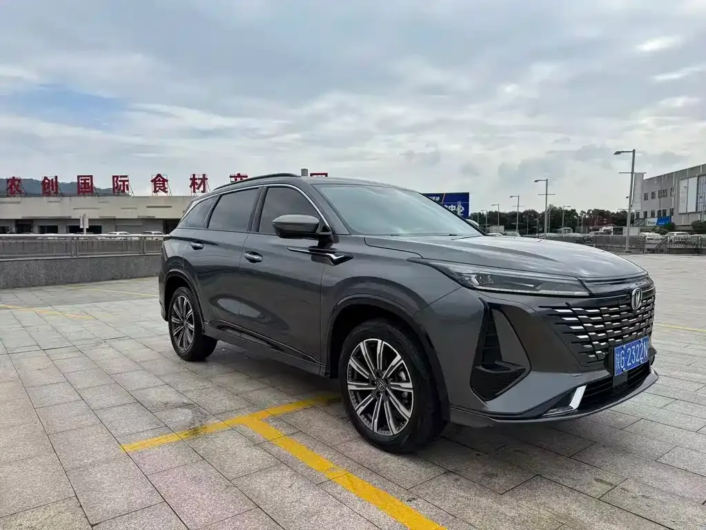 Changan CS75 PLUS — фото 4
