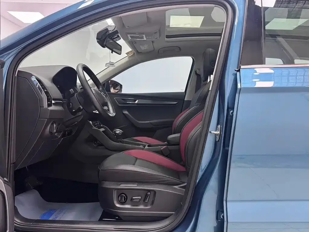 Skoda Karoq — фото 5