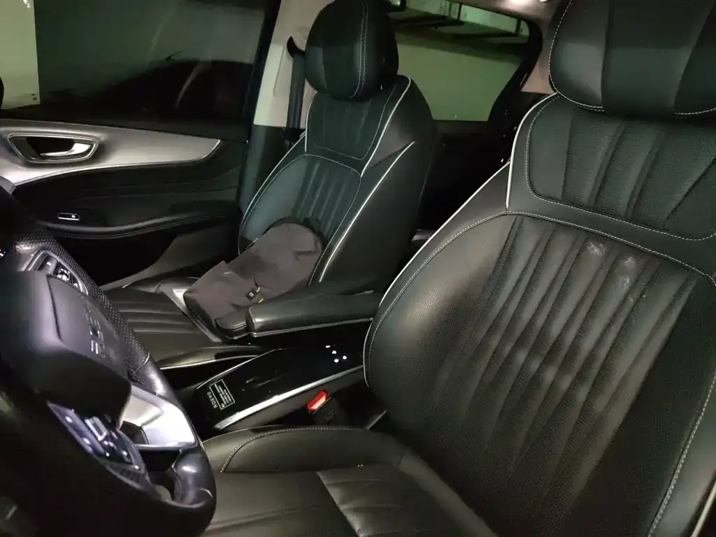 Roewe iMAX8 — фото 6
