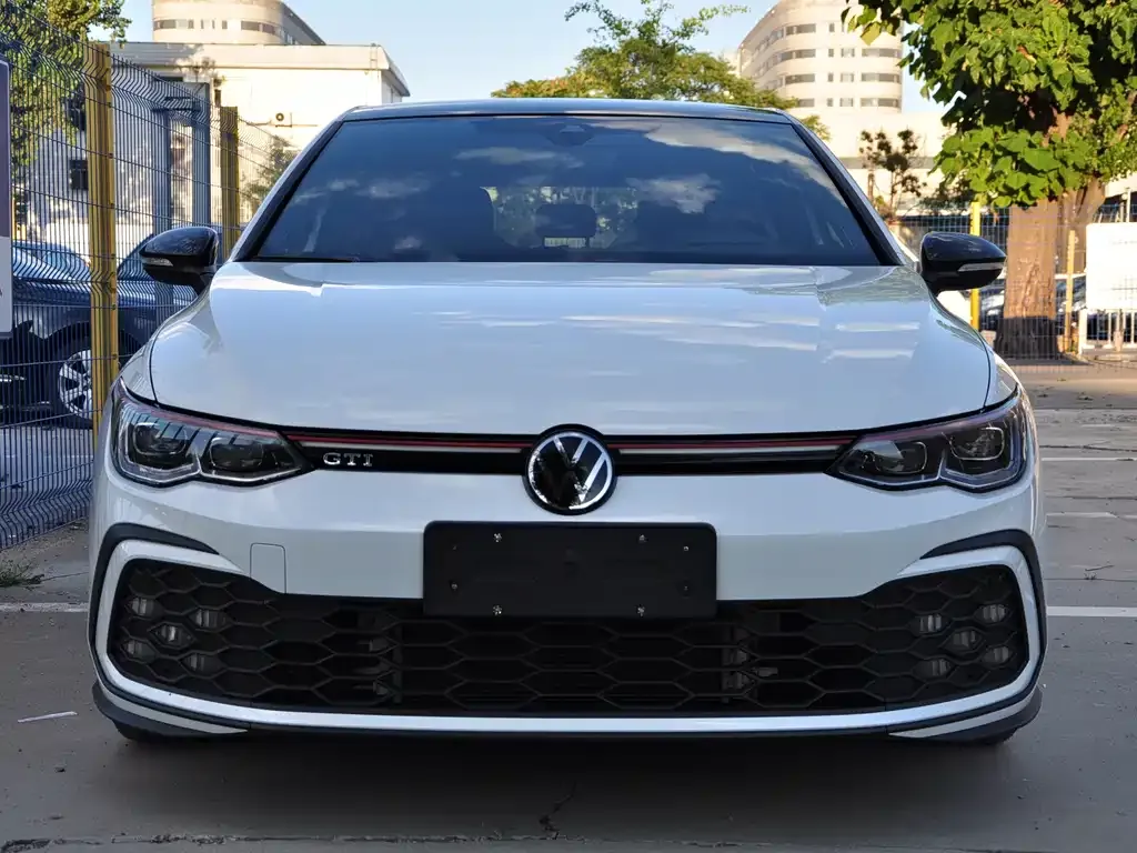 Volkswagen Golf GTI — фото 5