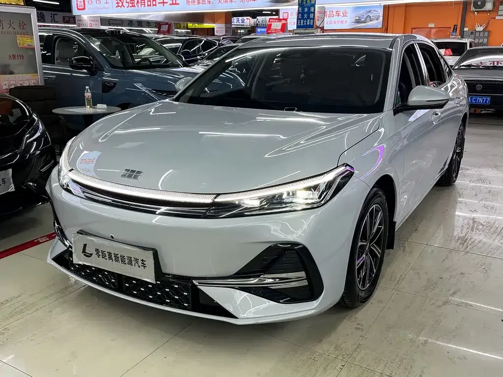 Geely Galaxy A7 EM — фото 1
