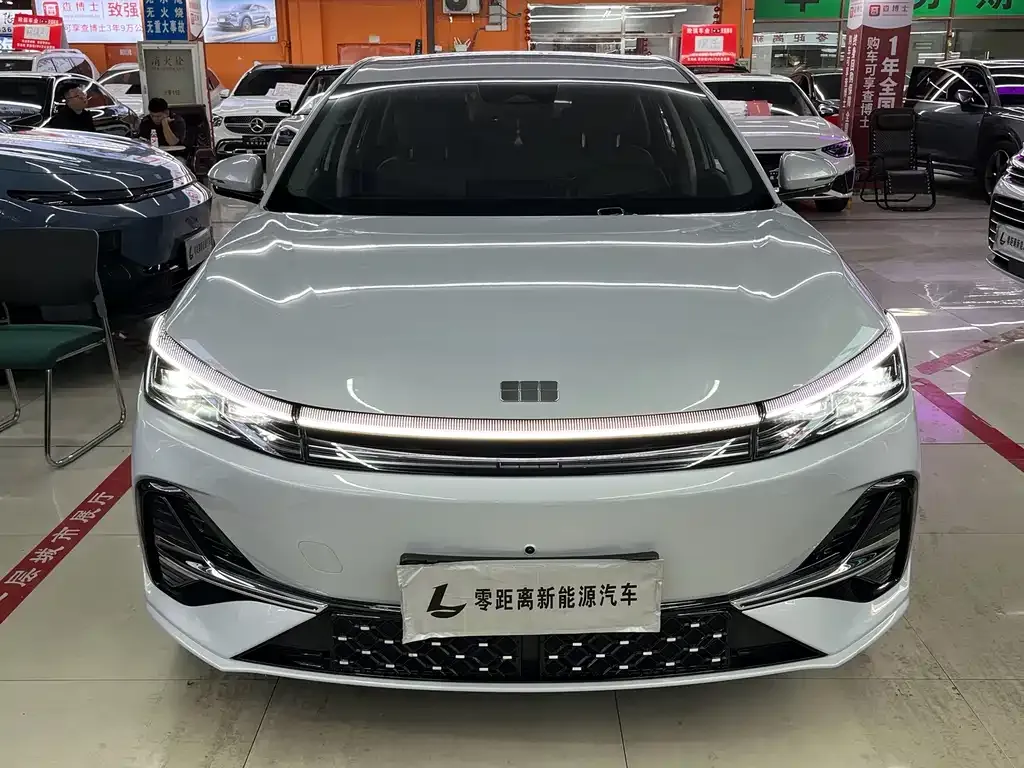 Geely Galaxy A7 EM — фото 3
