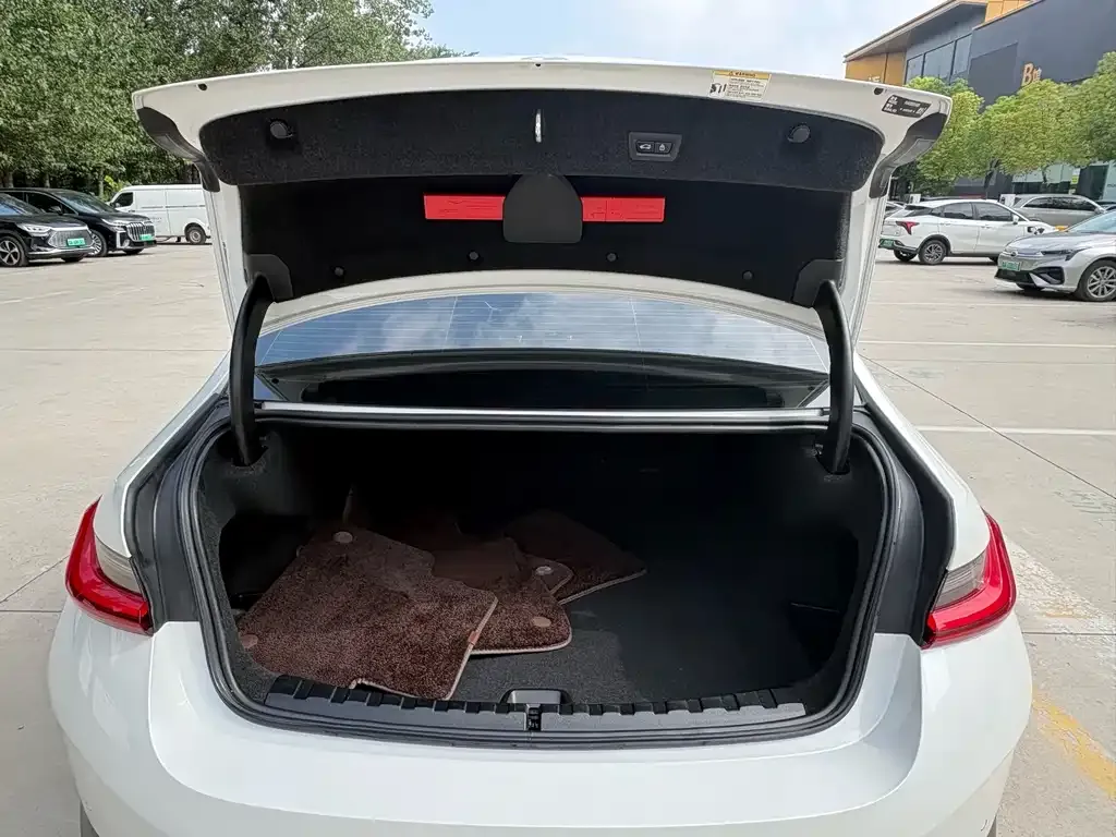 BMW i3 — фото 2