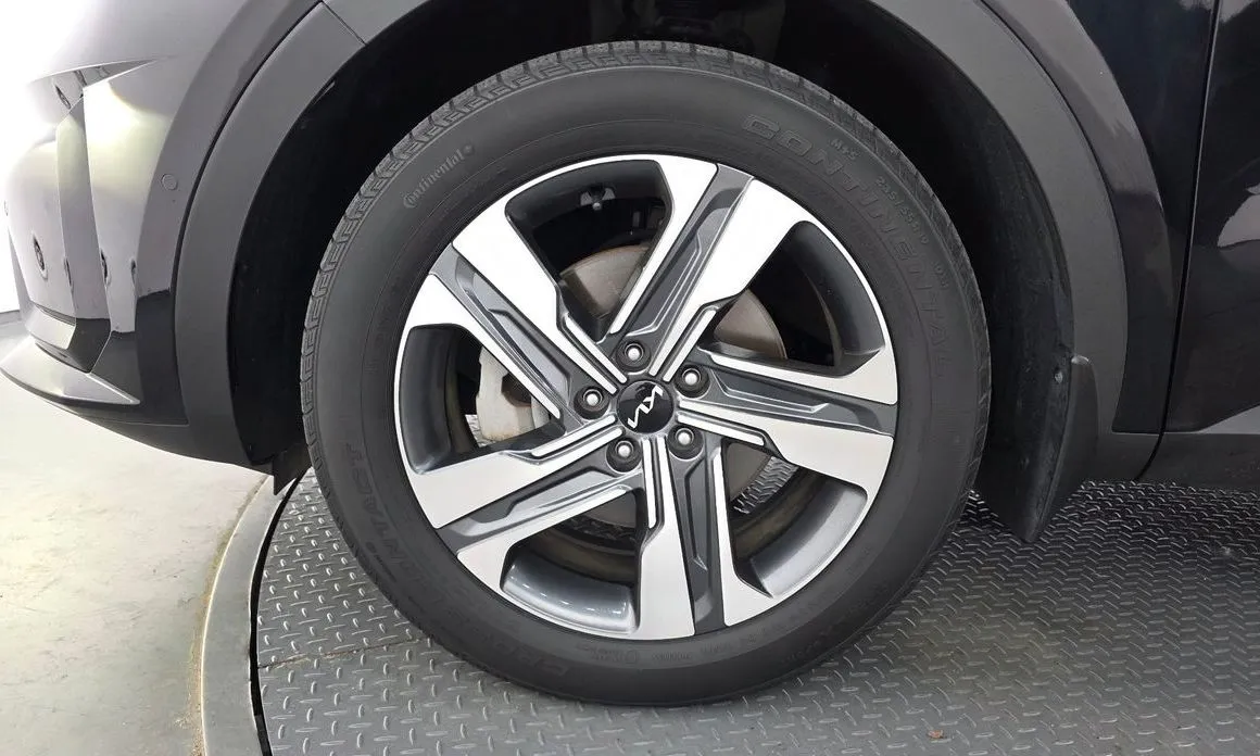 Kia Sorento — фото 6