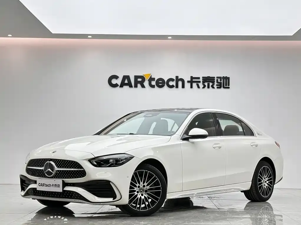 Mercedes-Benz C-Class — фото 1