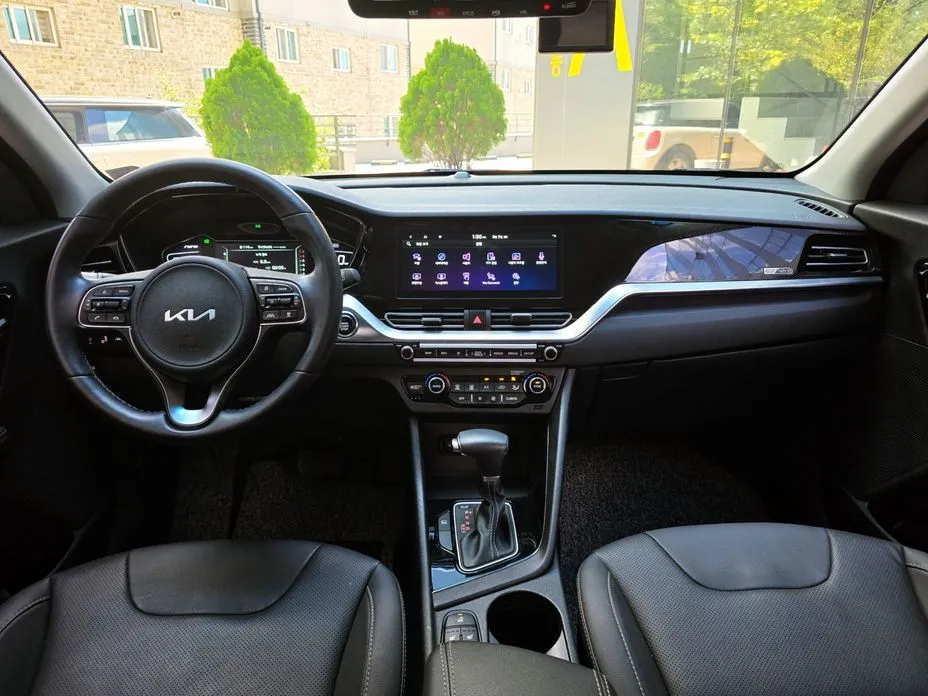 Kia Niro — фото 8