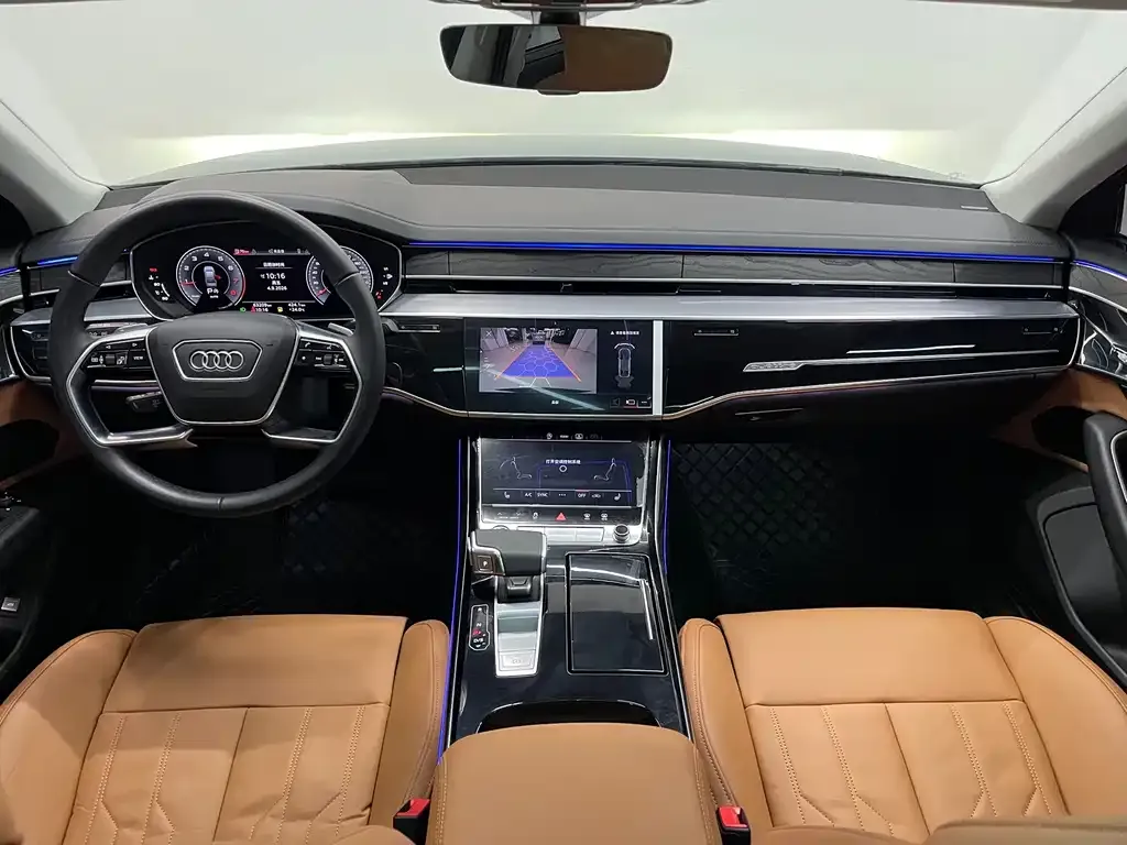 Audi A8 — фото 7