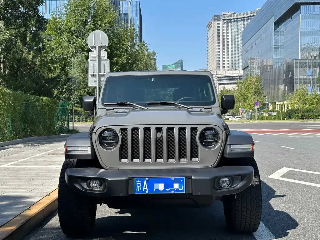 Jeep Wrangler — фото 4