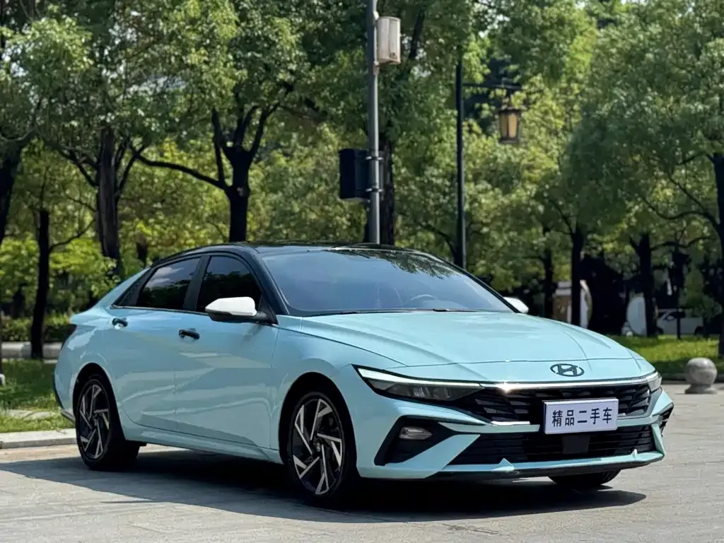 Hyundai Elantra — фото 8
