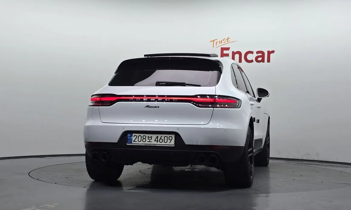 Porsche Macan — фото 6