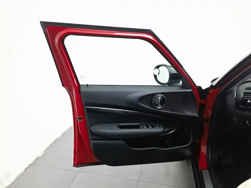 MINI Clubman — фото 4