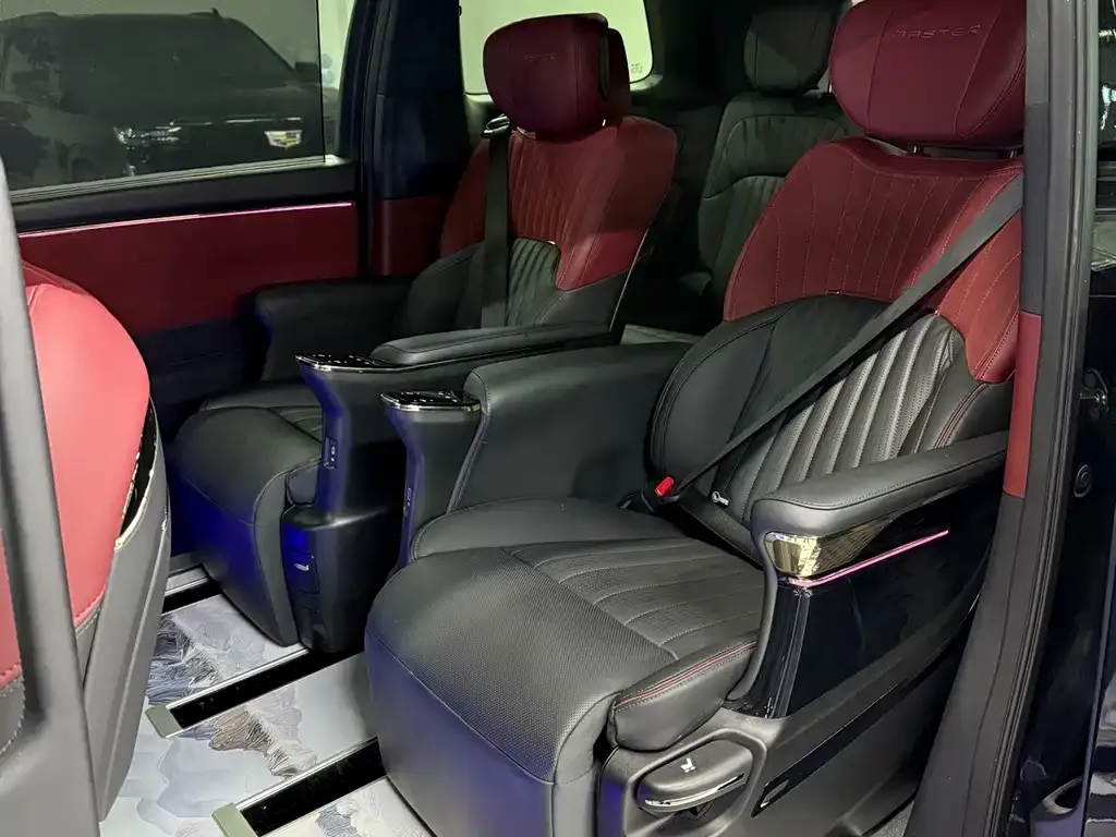 GAC Motor Trumpchi M8 — фото 2