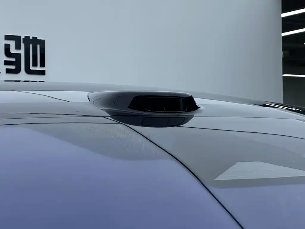 Li Auto MEGA — фото 6