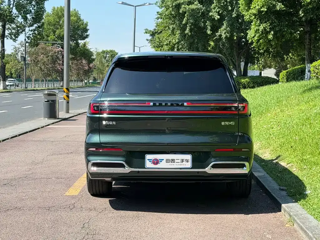 Geely Galaxy M9 — фото 9