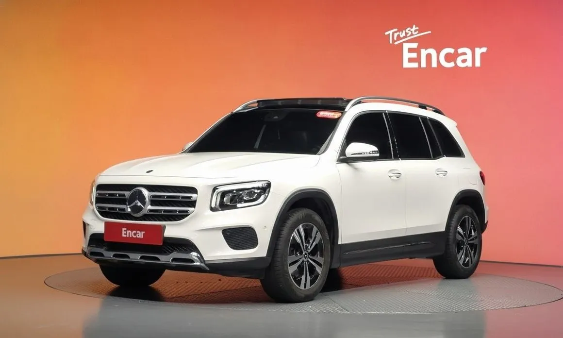 Mercedes-Benz GLB-Class GLB220