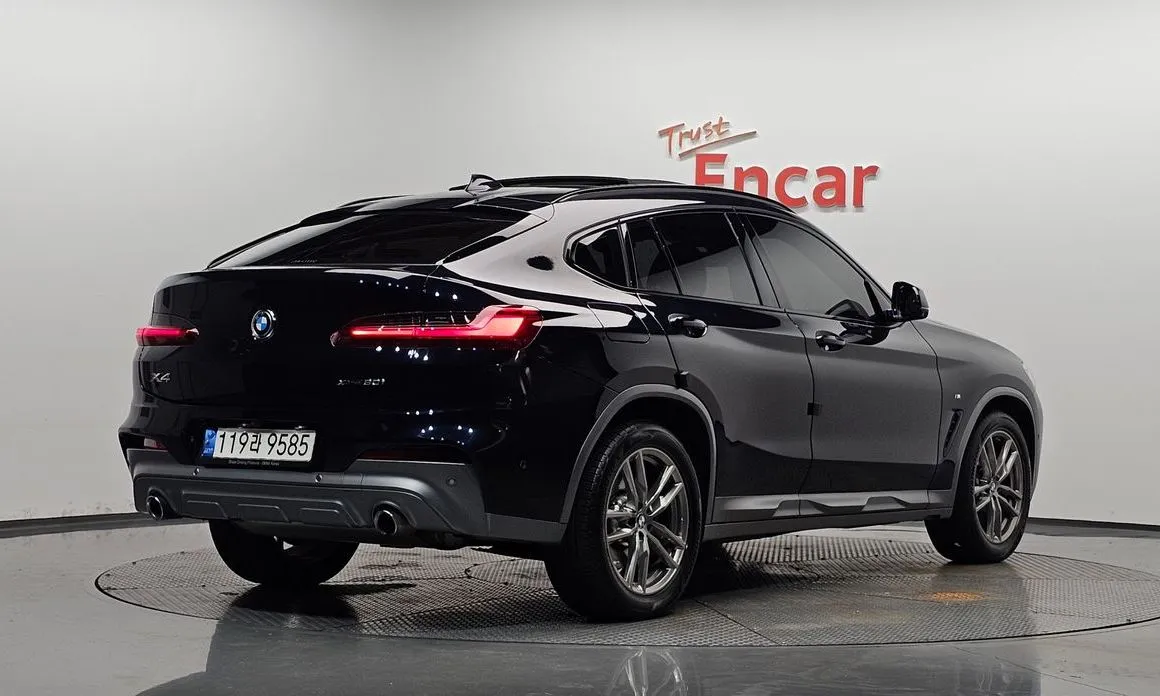 BMW X4 — фото 4