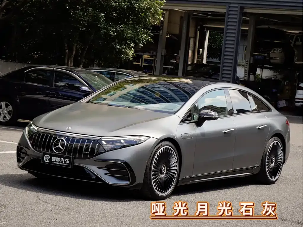 Mercedes-Benz EQS AMG — фото 1