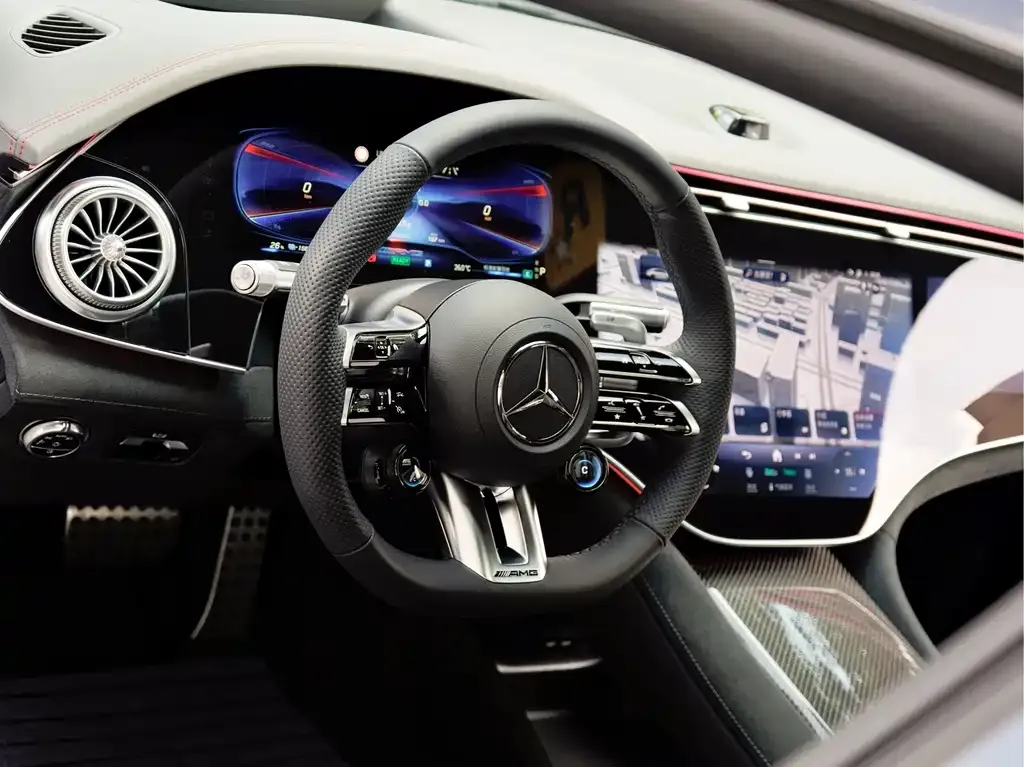 Mercedes-Benz EQS AMG — фото 6