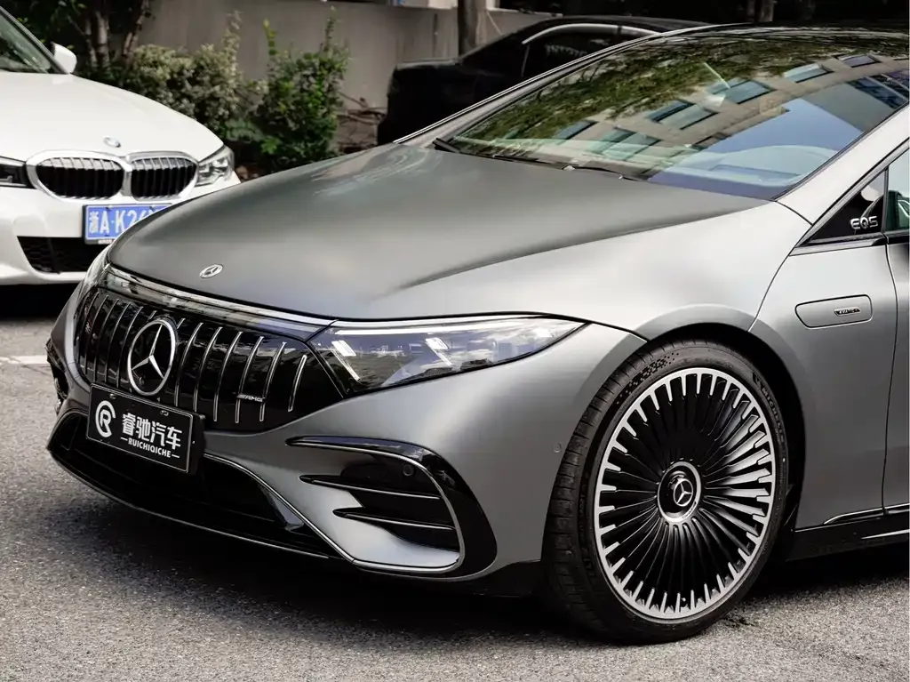 Mercedes-Benz EQS AMG — фото 3